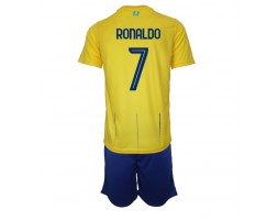 Al-Nassr Cristiano Ronaldo #7 Koszulka Podstawowych Dziecięca 2023-24 Krótki Rękaw (+ Krótkie spodenki)